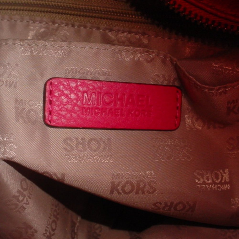 MICHEAL KORS Pink & Gold Hobo Shoulder Bag - Picture 11 of 12